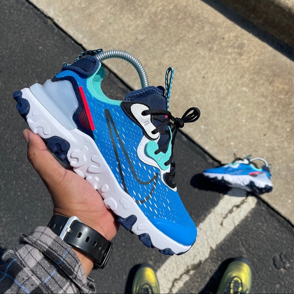Nike Shoes - Nike Reacts